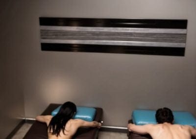 Pareja recibe un Masaje en Spa Masaje Milagroso